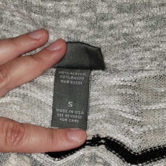 Dots gray & black shrug - Picture 5 of 5